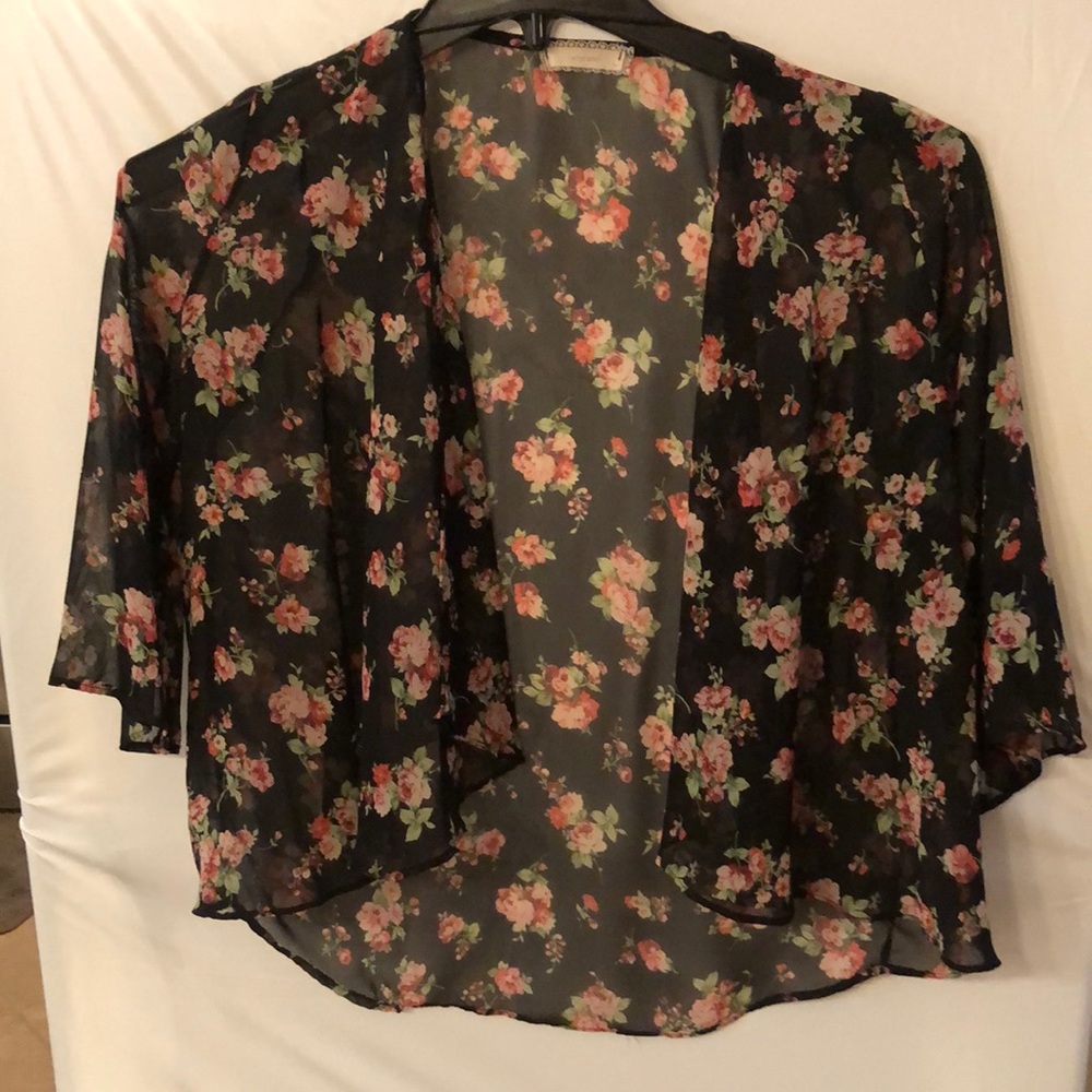 Soprano sheer floral open front kimono